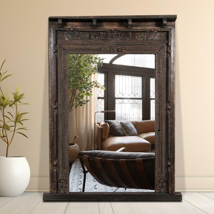 Tiferlo full‑length mirror with beautifully carved wooden frame
