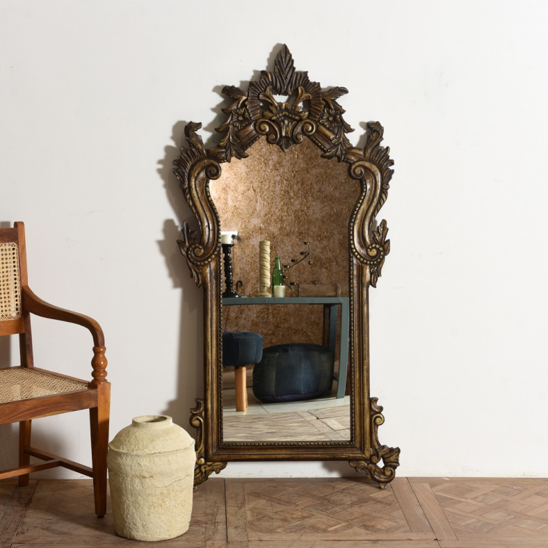 Voleta Carved Antiqued Wooden Mirror 