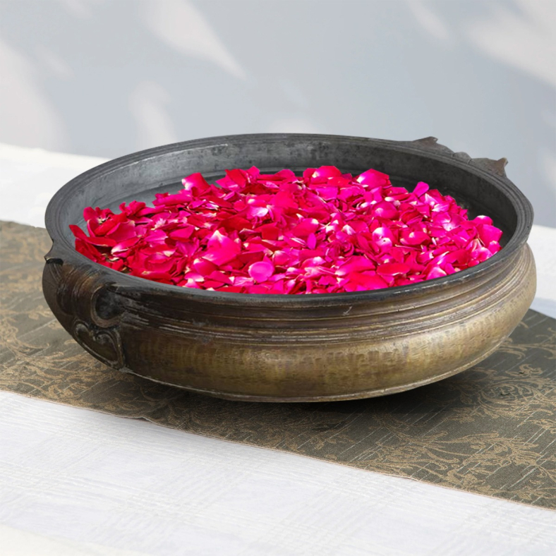 Nirav Brass Urli 
