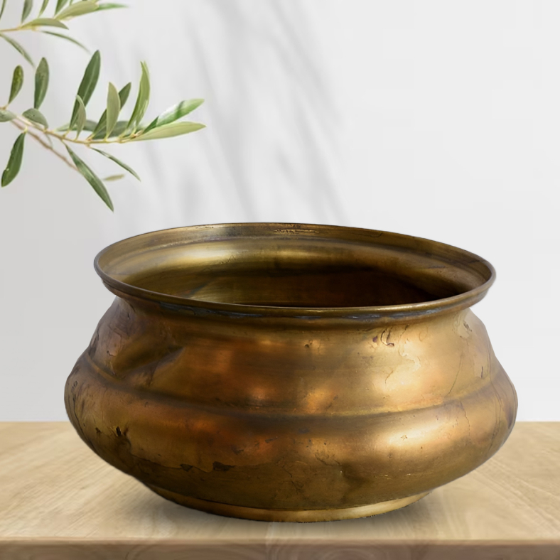 Dominykas Brass Pot