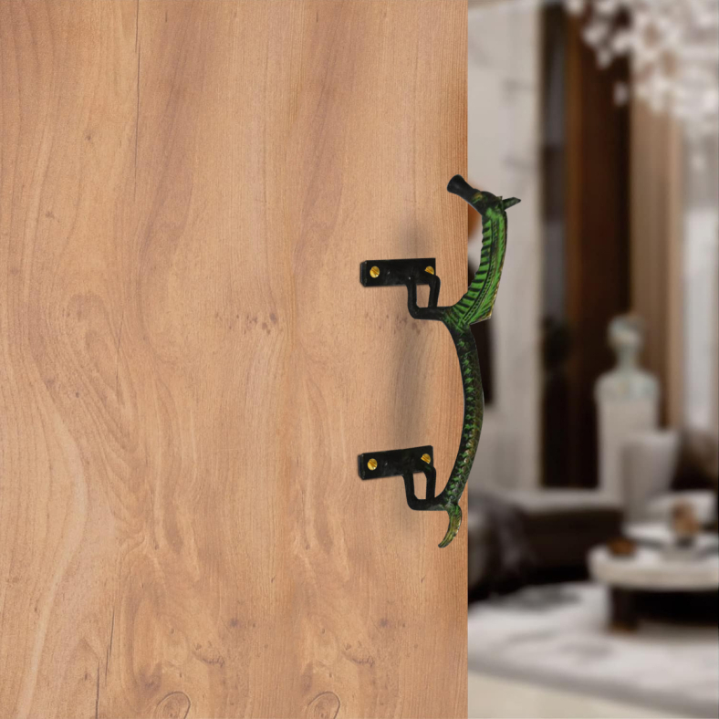 Velia Brass Handle