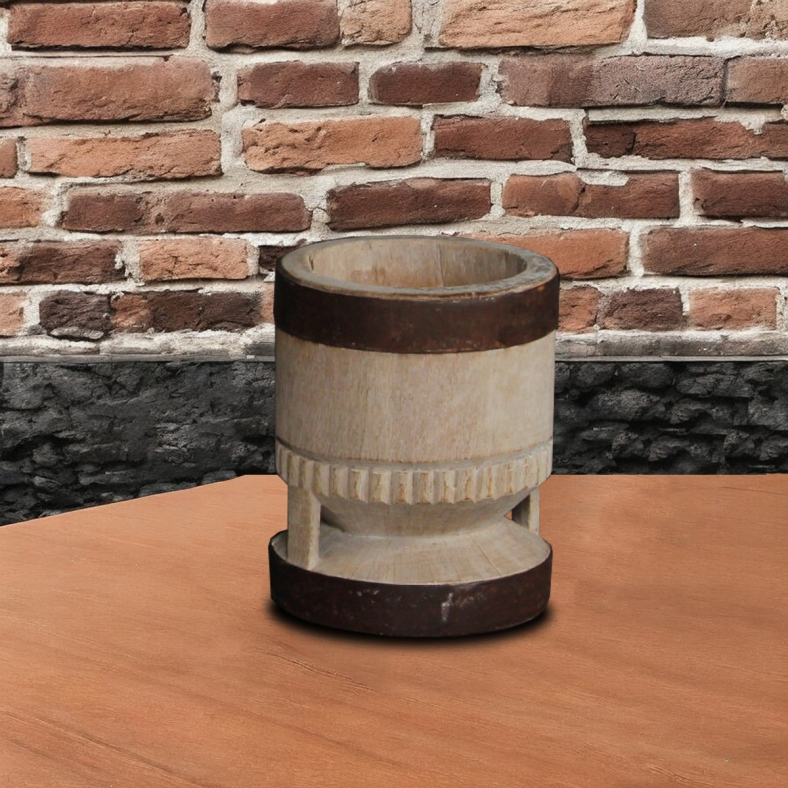 Finnegan Wooden Planter