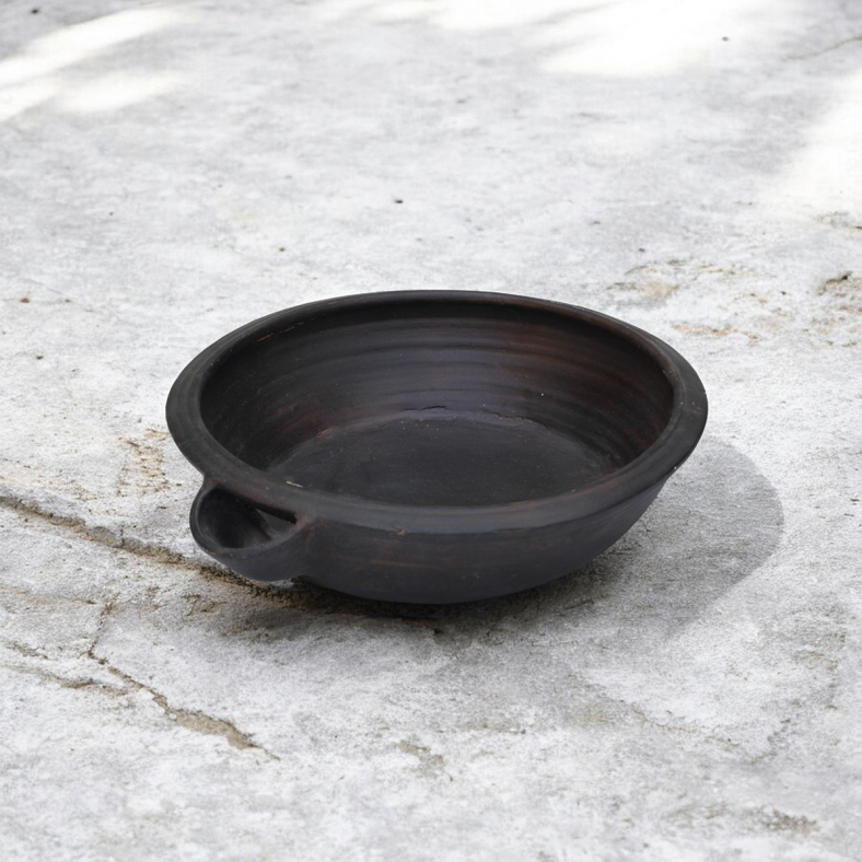 Trivia Clay Planter