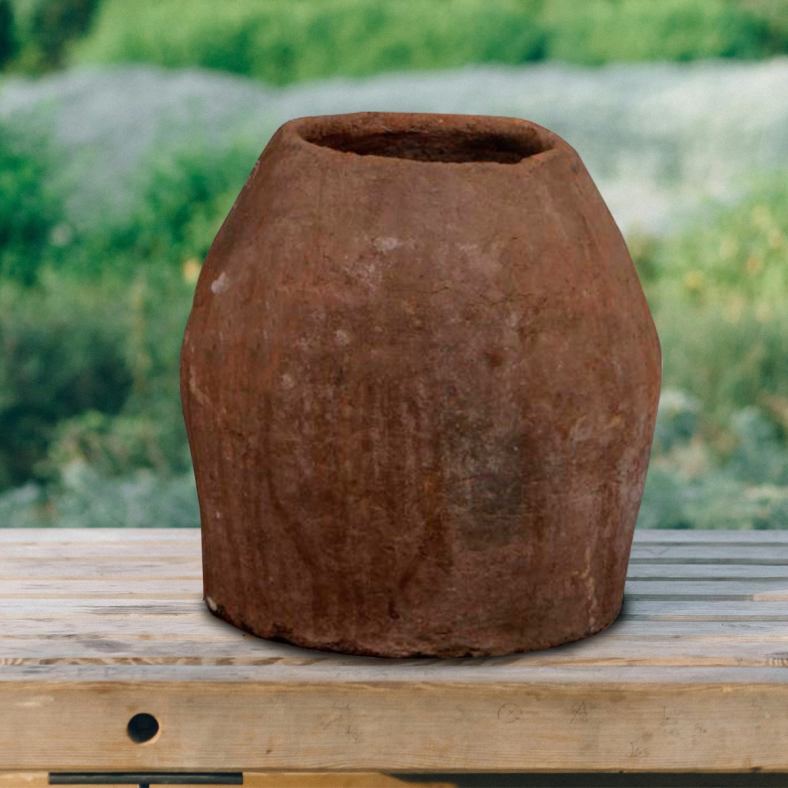 Yelith Clay Paper Mache Pot