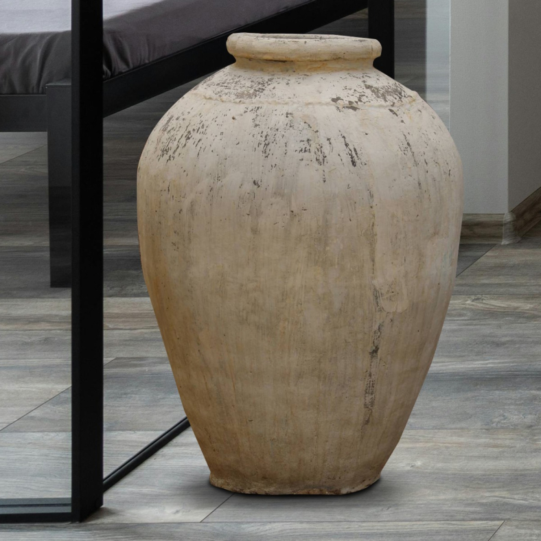 Iryan Clay Pot