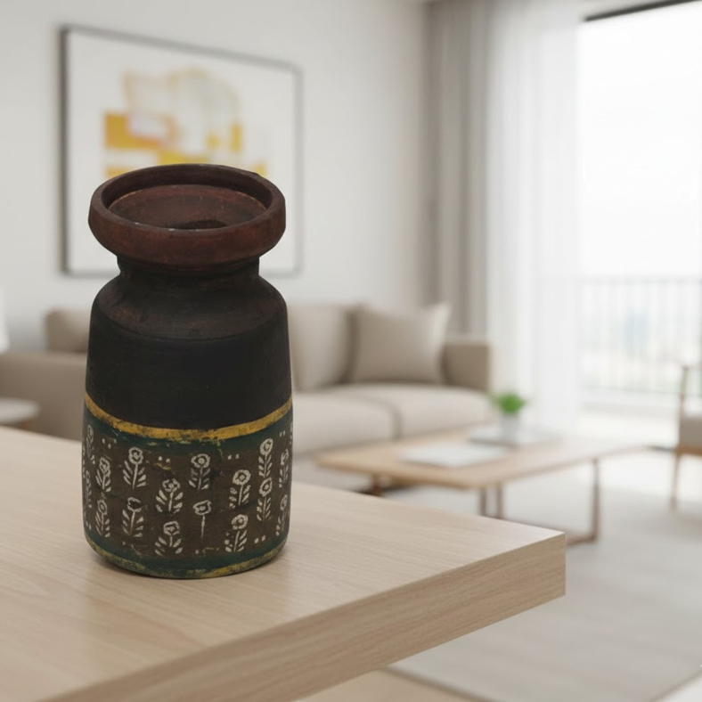 Aurina Wooden Painted Pot (Assorted)