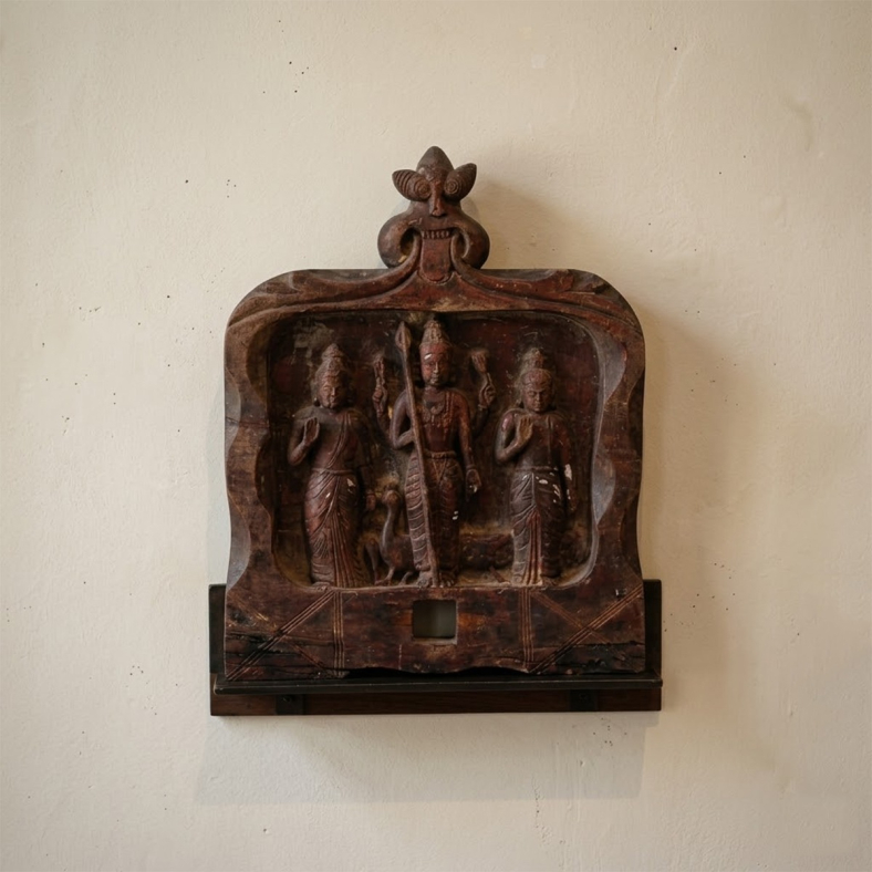 Caria Wooden panel on stand