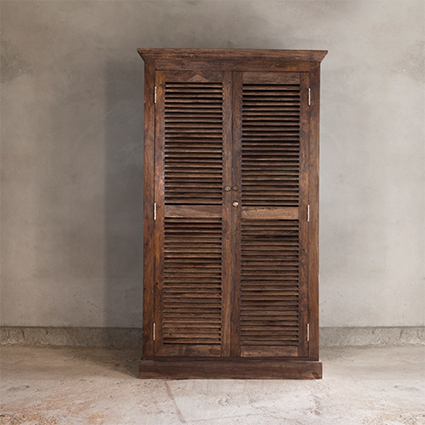 Suit-boot Armoire 