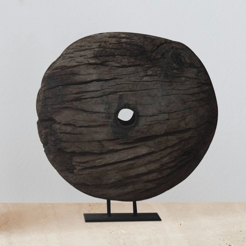 Ghumra Vintage Wheel On Stand Curio
