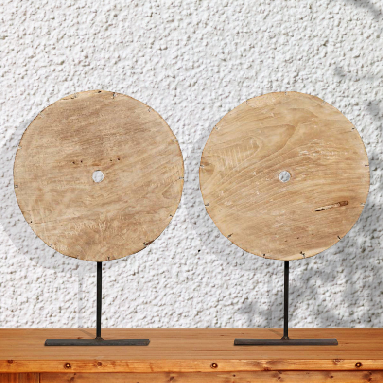 Merjan Wheel On Stand Curio Set Of Two