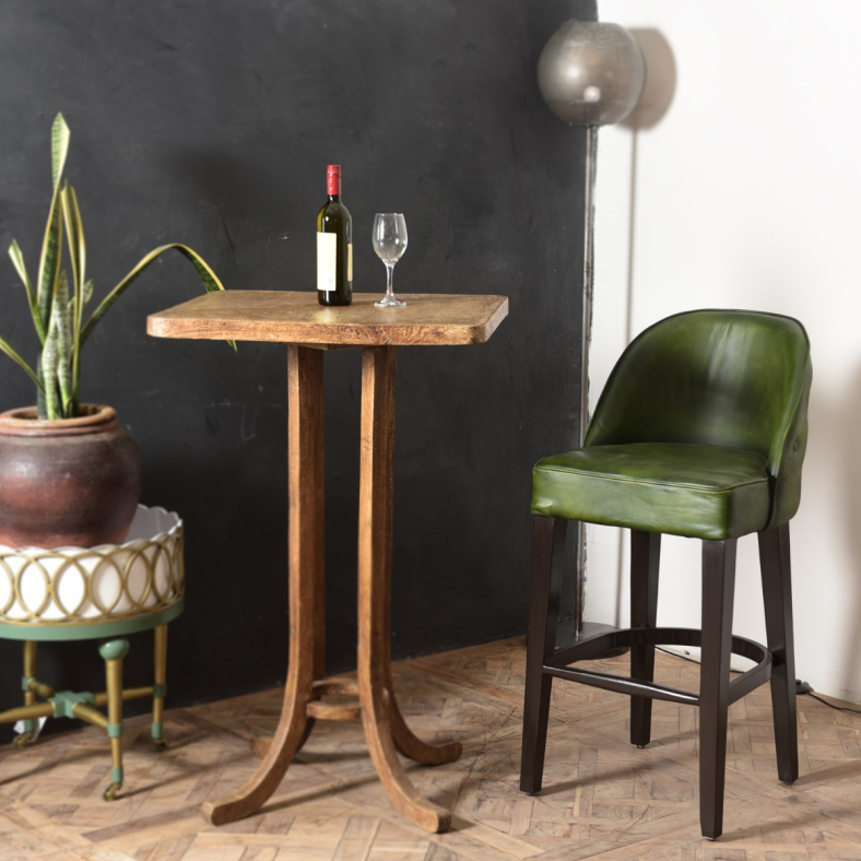 English Pub Chesterfield Bar Chair 