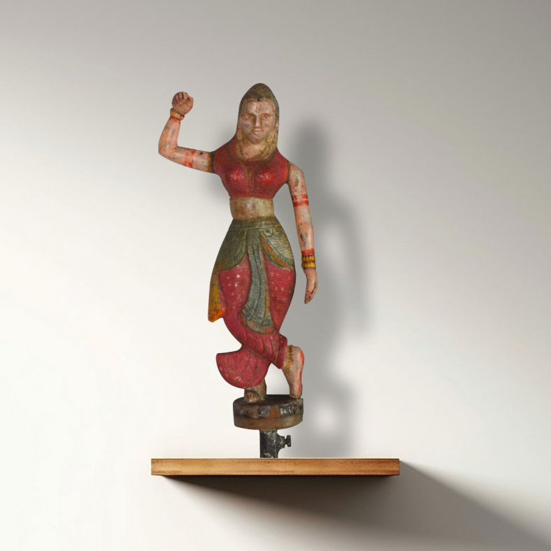 Tyrus Wooden Statue