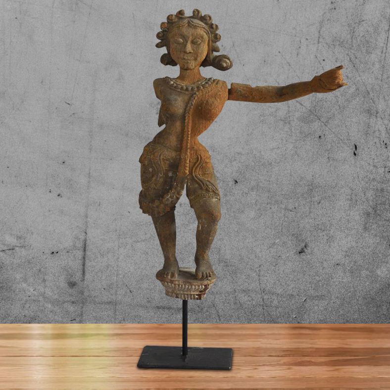 Garvey Wooden Statue