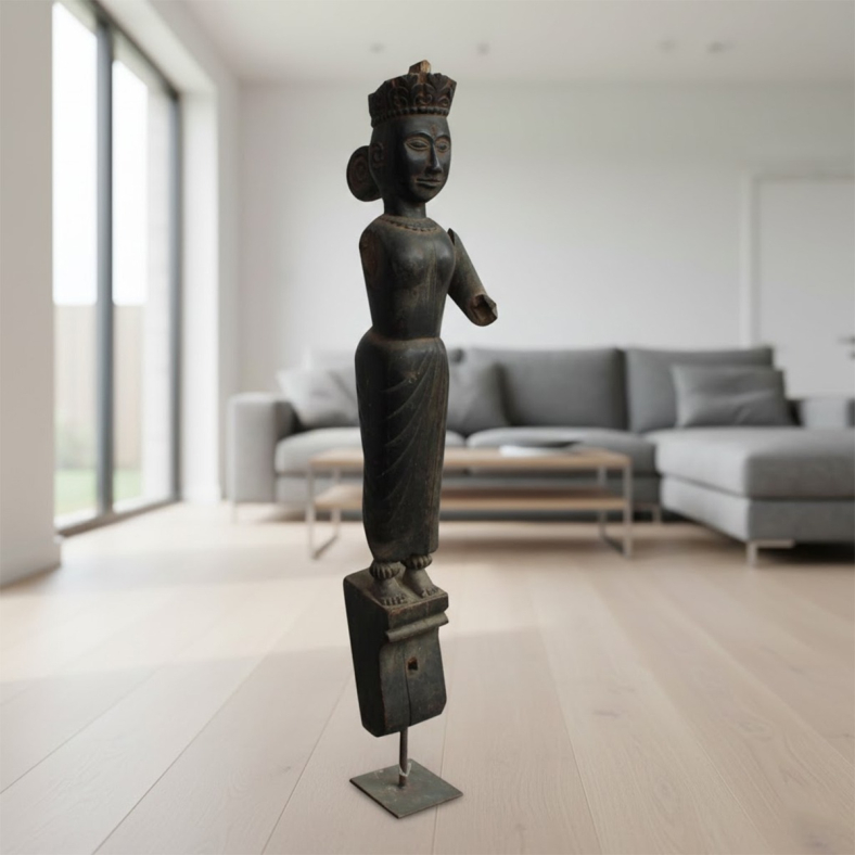 Ranya Lady Sculpture
