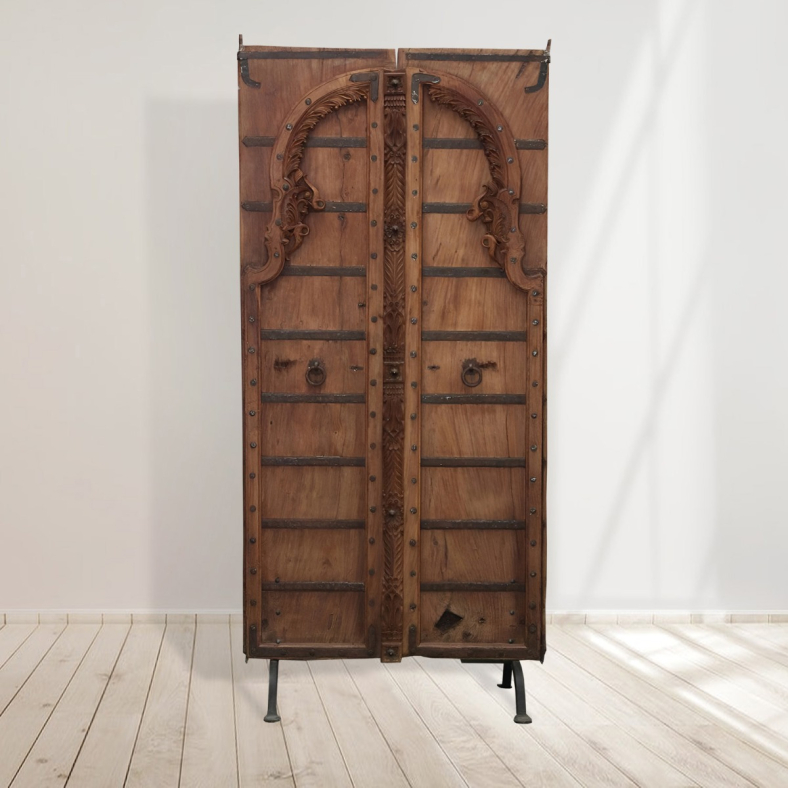 Ekin Decorative Door On Stand 