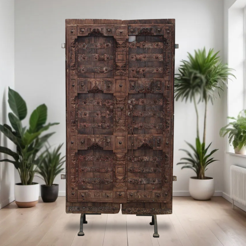 Cormac Decorative Door On Stand
