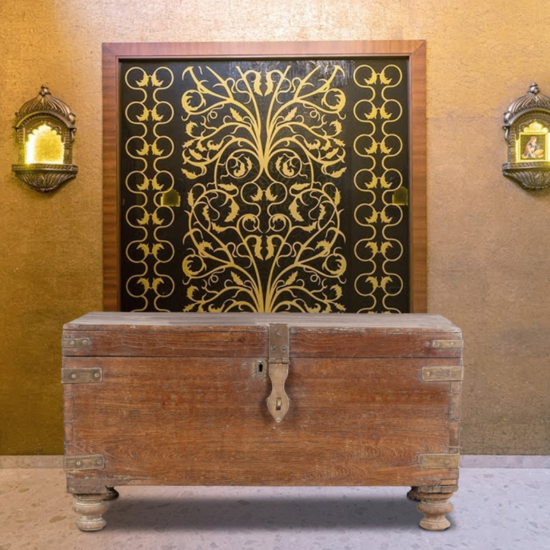 Agota Vintage Wooden Trunk 