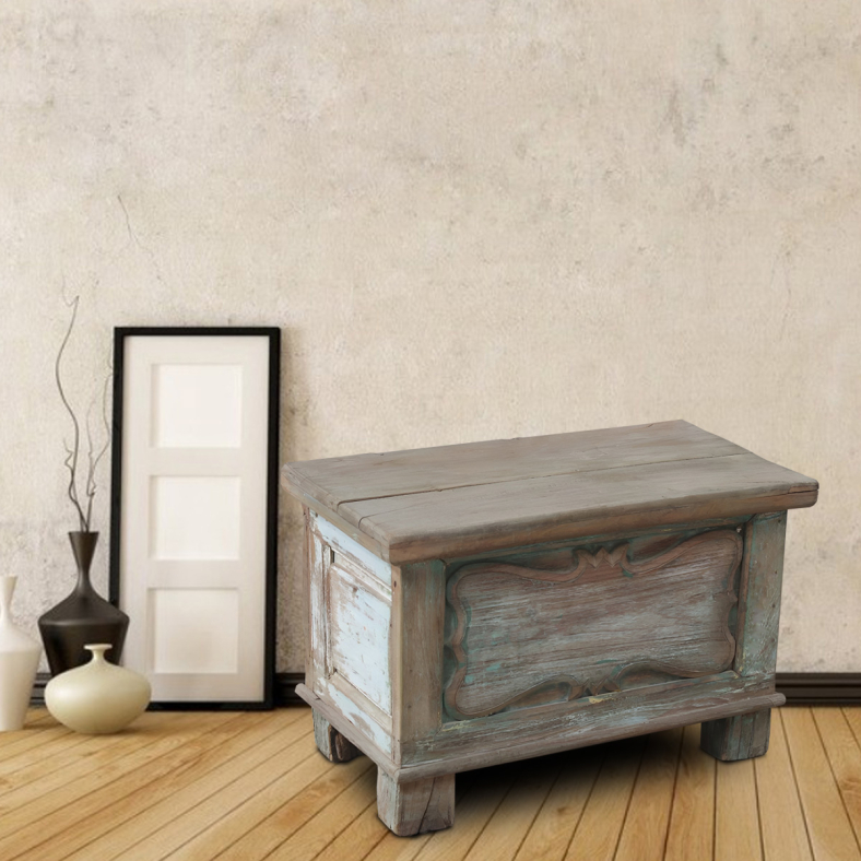 Bogumir Vintage Wooden Trunk 