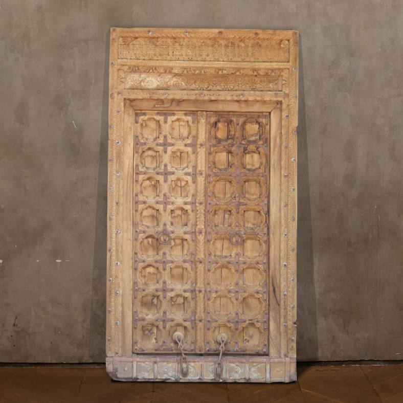 Izan Wooden Door