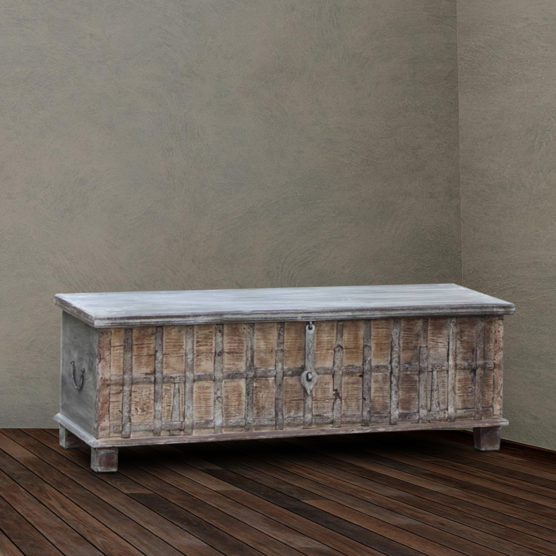 Carmelo Wooden Trunk