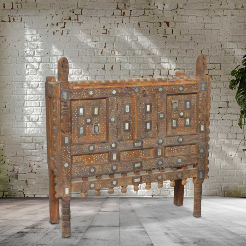 Xenias Wooden Damachiya