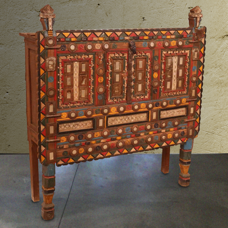 Kostas Wooden Damachiya