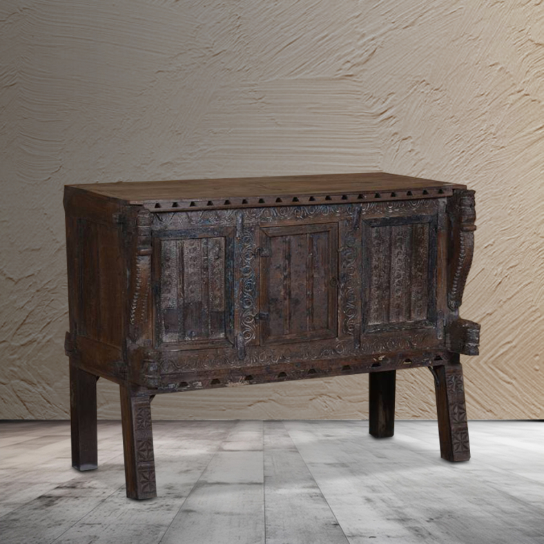 Megara Wooden Damachiya