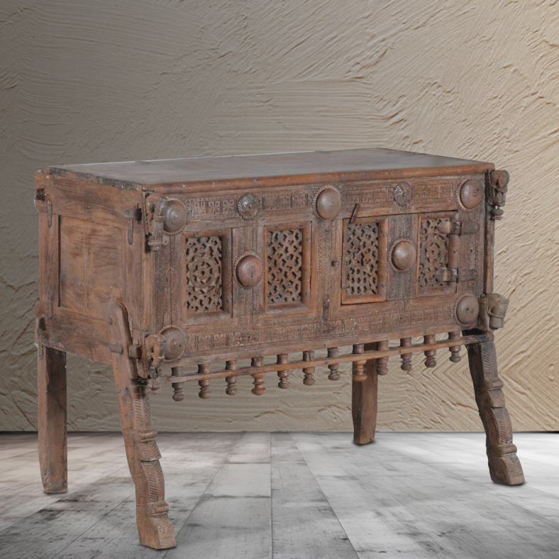 Liora Wooden Damachiya