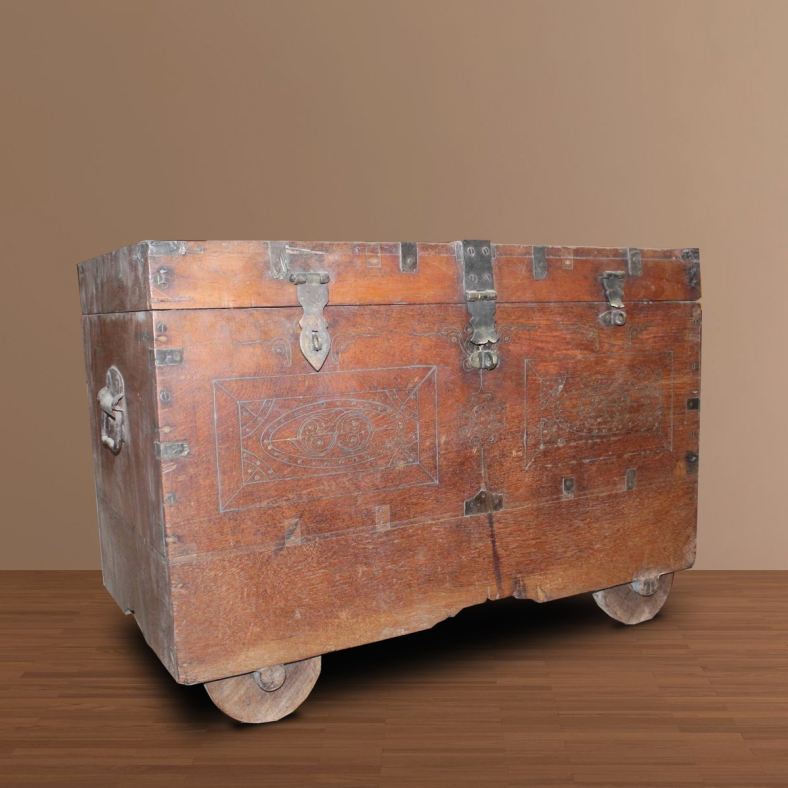 Nyla Wooden Trunk