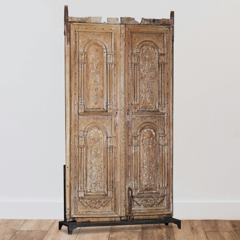 Boone Decorative Door on Stand