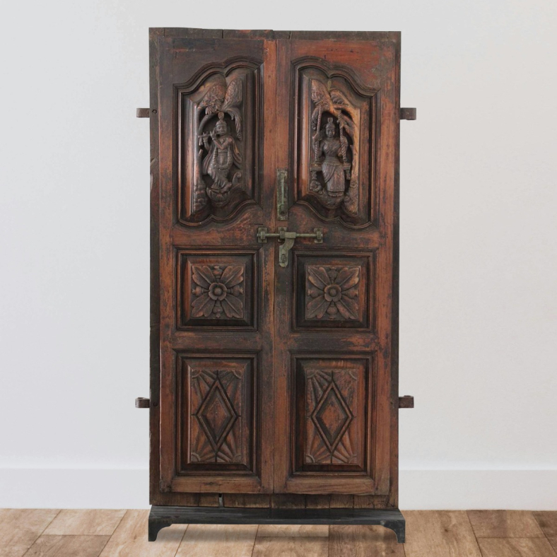 Aleric Decorative Door on Stand