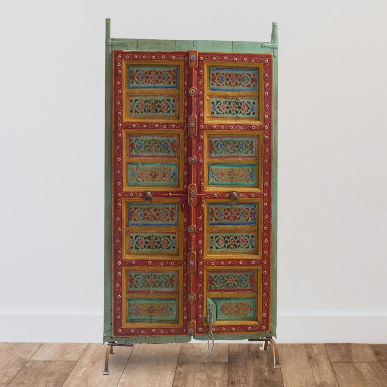 Ronin Decorative Door On Stand