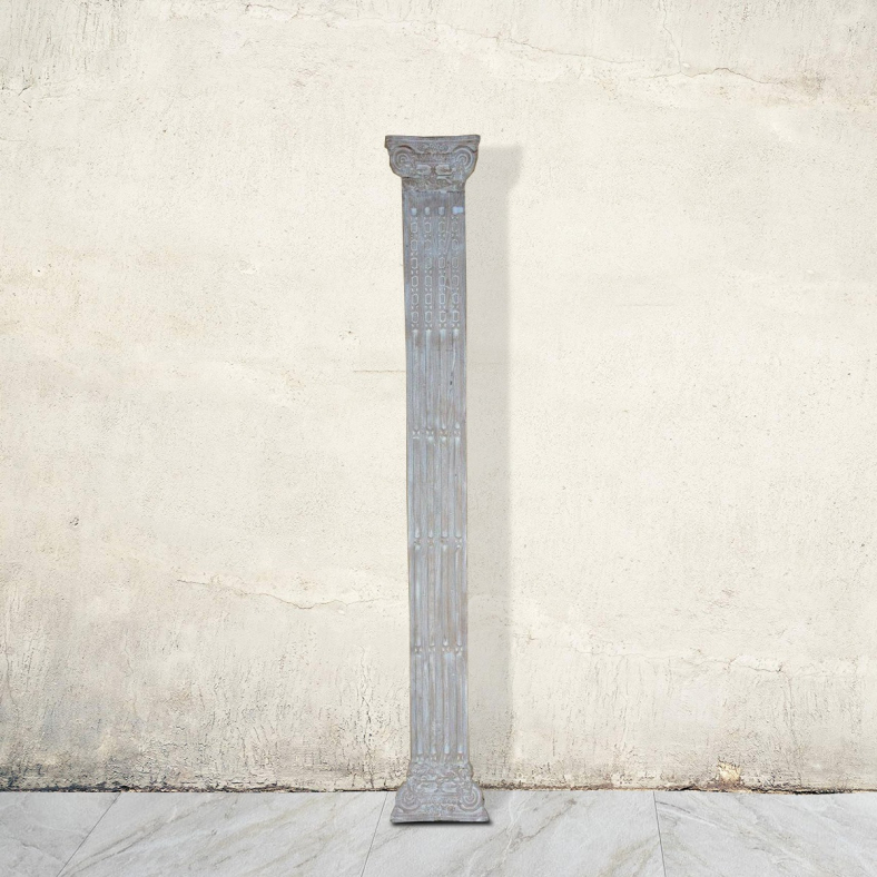 Grady Wooden Pillar