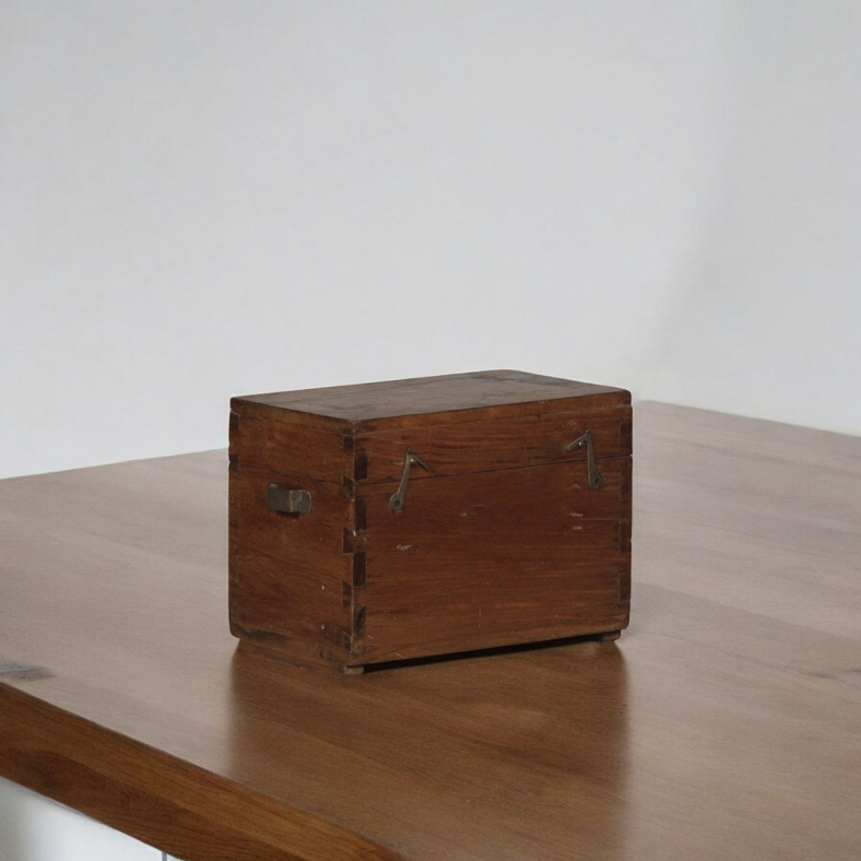 Avisa Wooden Box