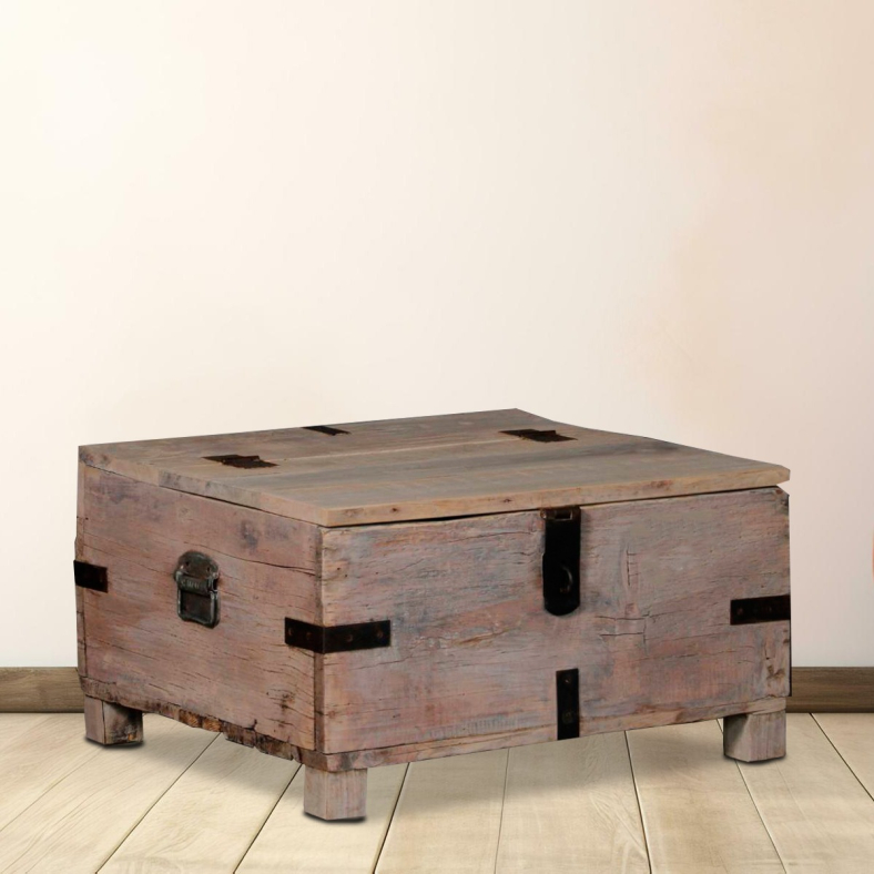 Doralein Wooden Trunk