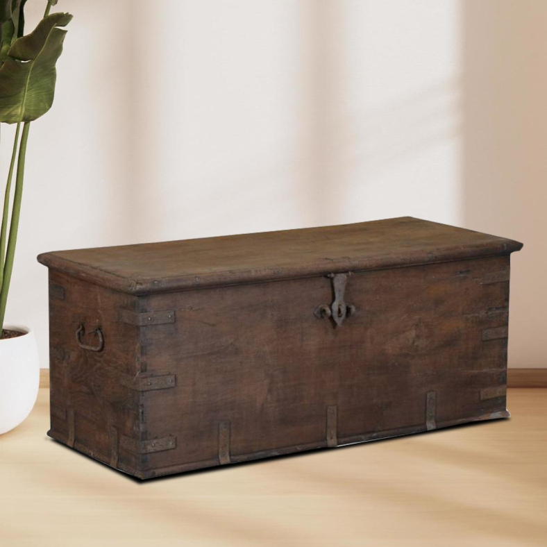 Orlyric Wooden Trunk