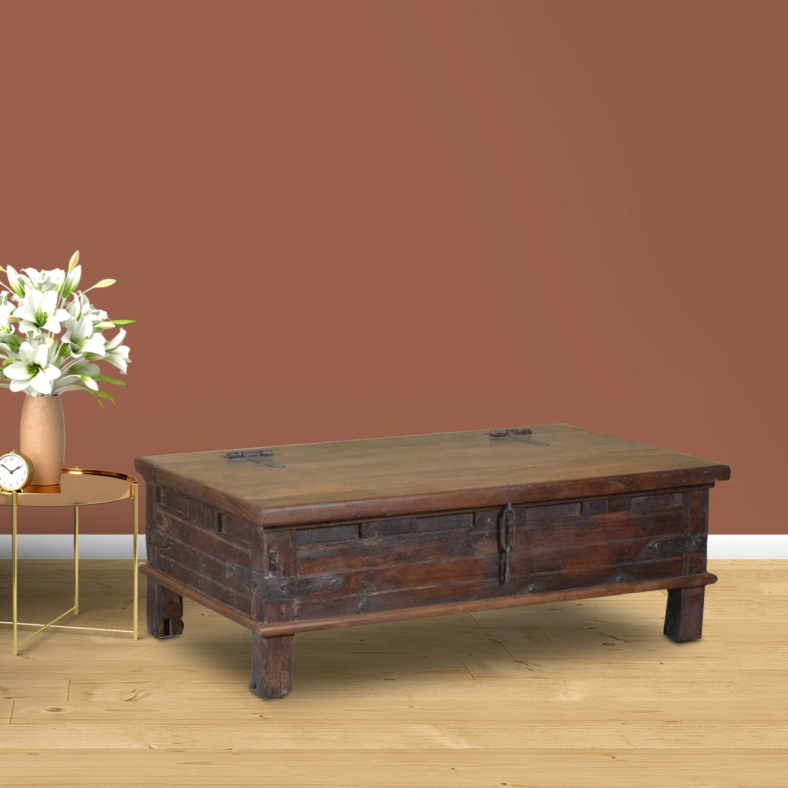 Viremaris Wooden Trunk