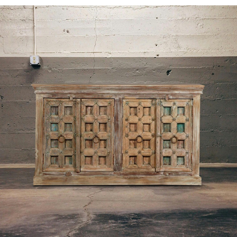 Iskareth Wooden Sideboard