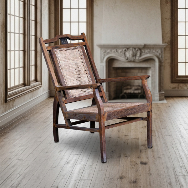 Rovanth Wooden Chair
