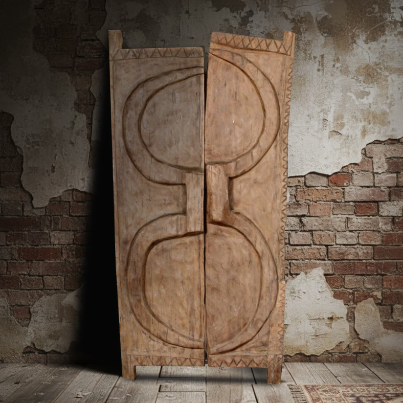 Lucasta Naga Door Panel