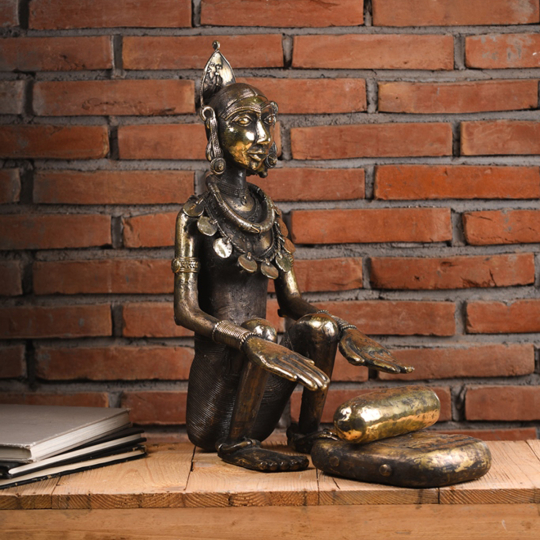 Side view of the Dhokra Madin Silwali-Shop online at Artisans Rose