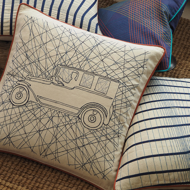 Timeless cushion cover for sofa with refined patterns and detailed texture